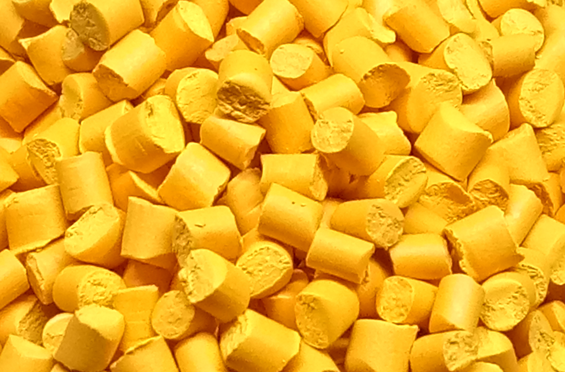 染色抽粒著色與色母著色有什么區(qū)別？