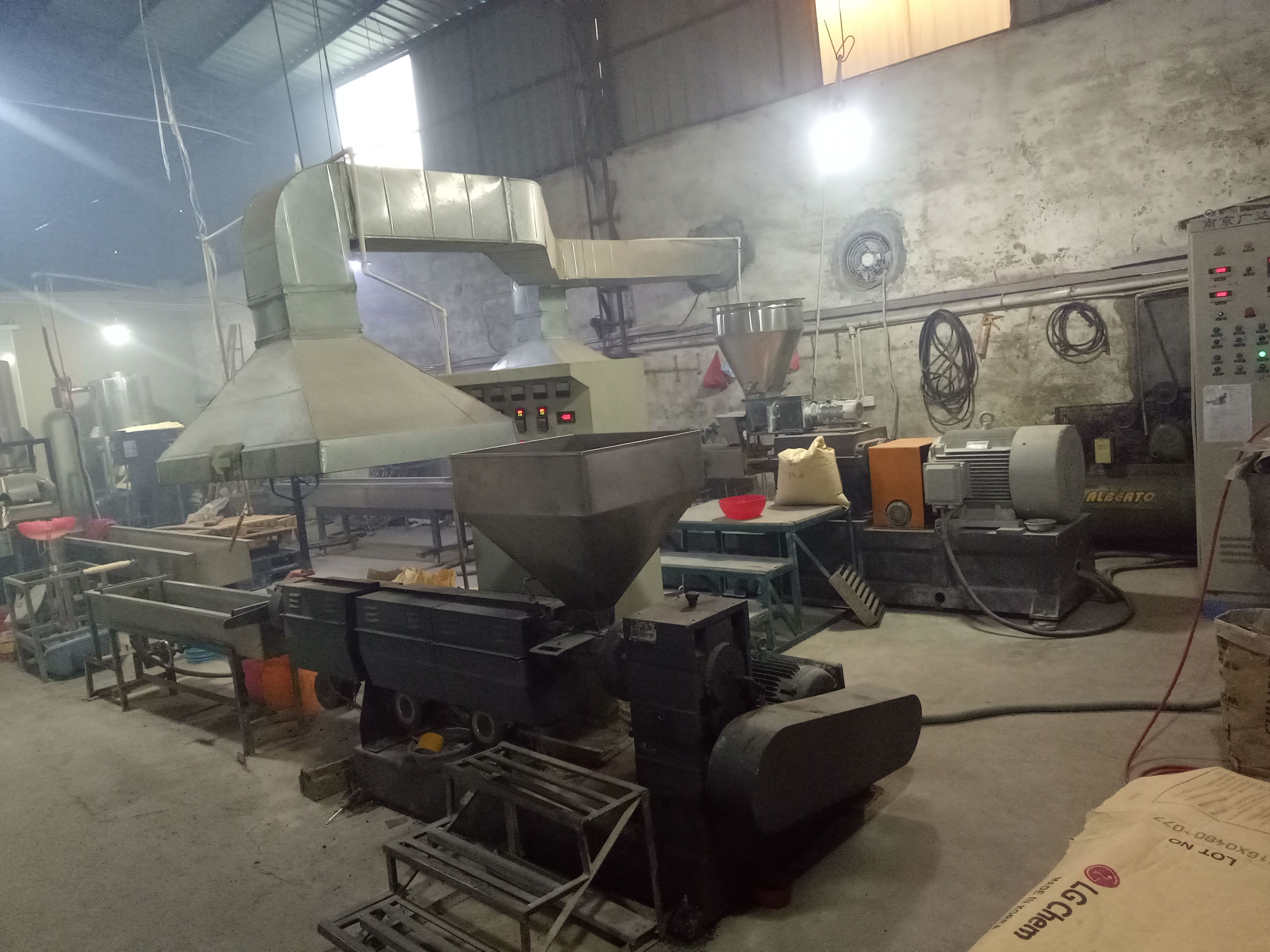 色母?jìng)}庫(kù) 色母?jìng)}庫(kù)